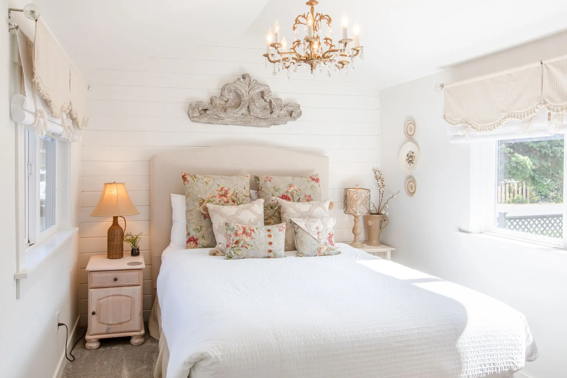 Vacation Rental in Cannon Beach, Red Door Cottage bedroom 2